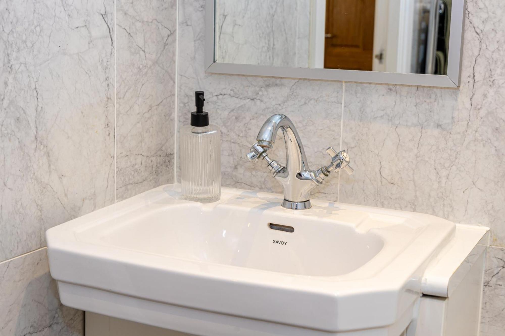 Boutique City Centre Apartment مانشستر المظهر الخارجي الصورة